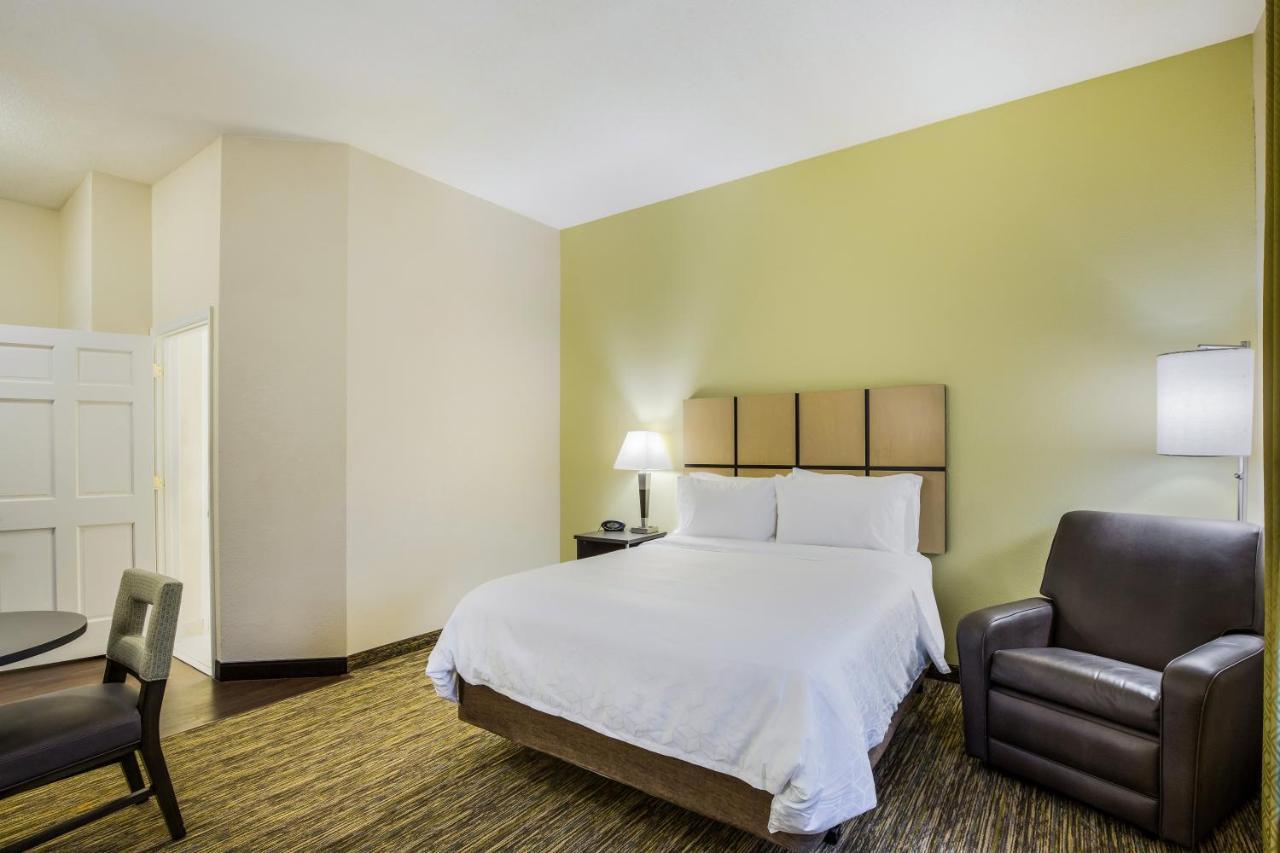 Hotel Candlewood Town Center By Ihg Virginia Beach