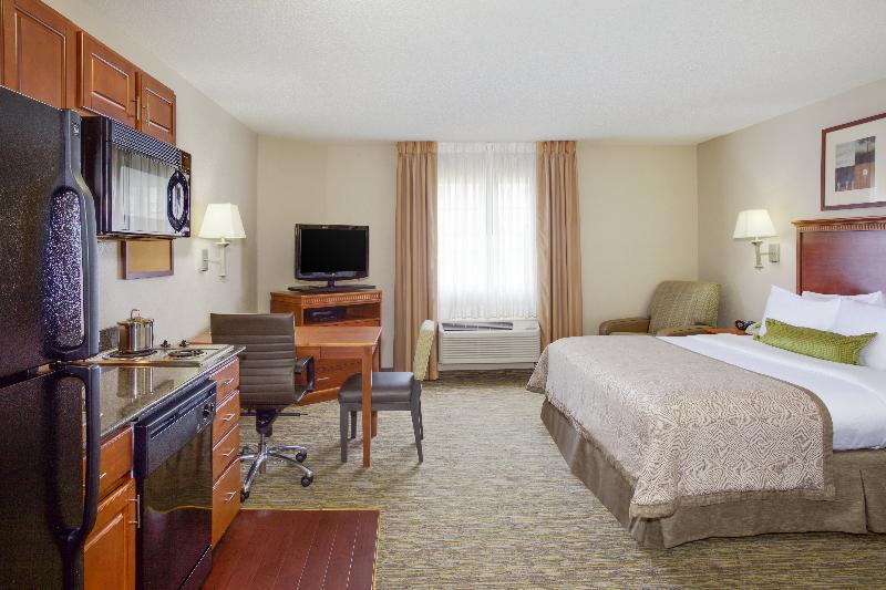 Candlewood Virginia Town Center By Ihg Virginia Beach