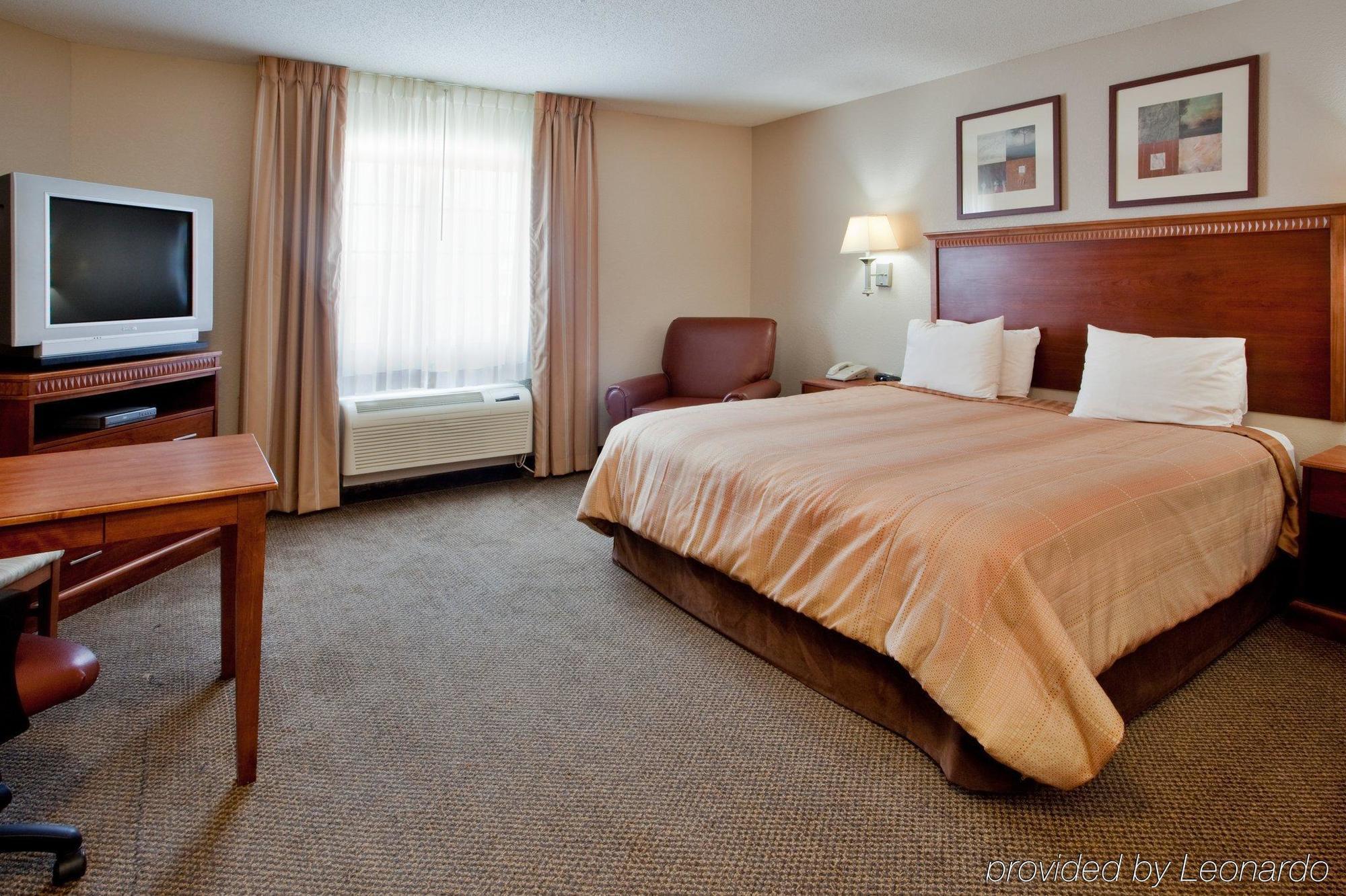 Candlewood Virginia Town Center By Ihg Hotel Virginia Beach